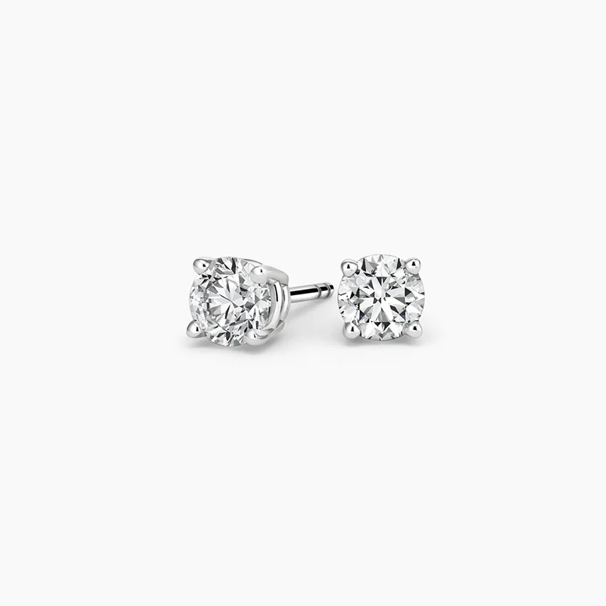 Round Diamond Stud Earrings