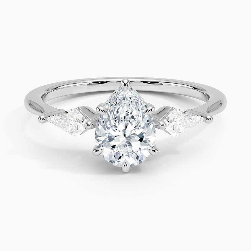 Luxe Cometa Three Stone Diamond Ring