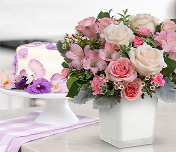 Teleflora's Oh So Lovely Bouquet