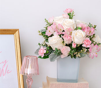 Teleflora's Oh So Lovely Bouquet