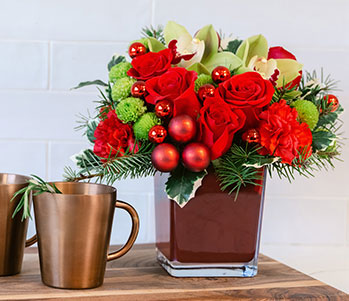 Teleflora's Merry & Bright