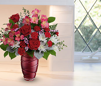 Teleflora's Loving Swirls Bouquet