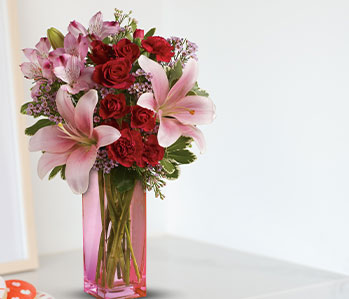 Teleflora's Hold Me Close Bouquet