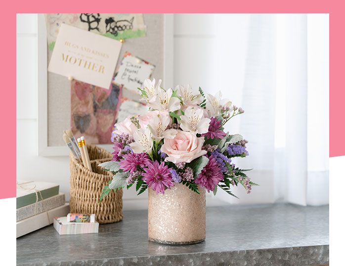 Teleflora's Blooming Brilliant Bouquet