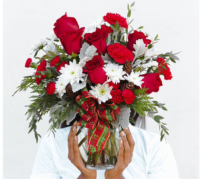 Teleflora's Holiday Shine Bouquet