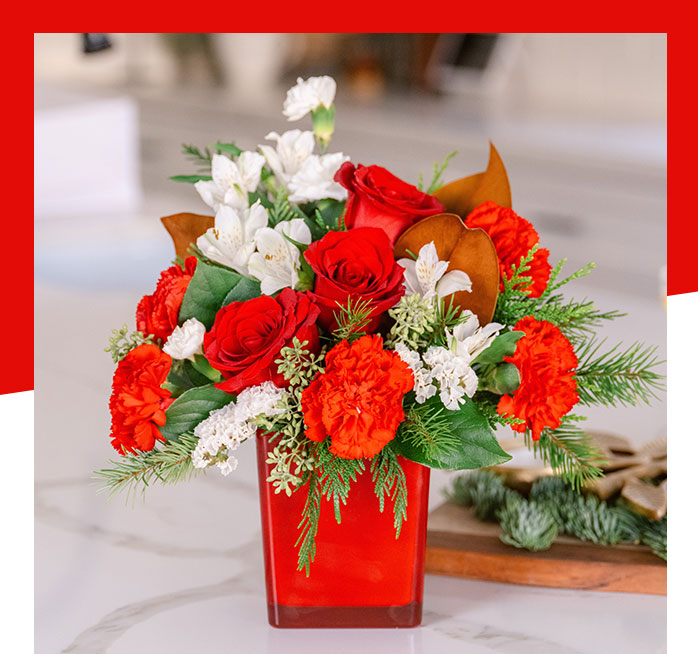 Teleflora's Scarlet Splendor Bouquet