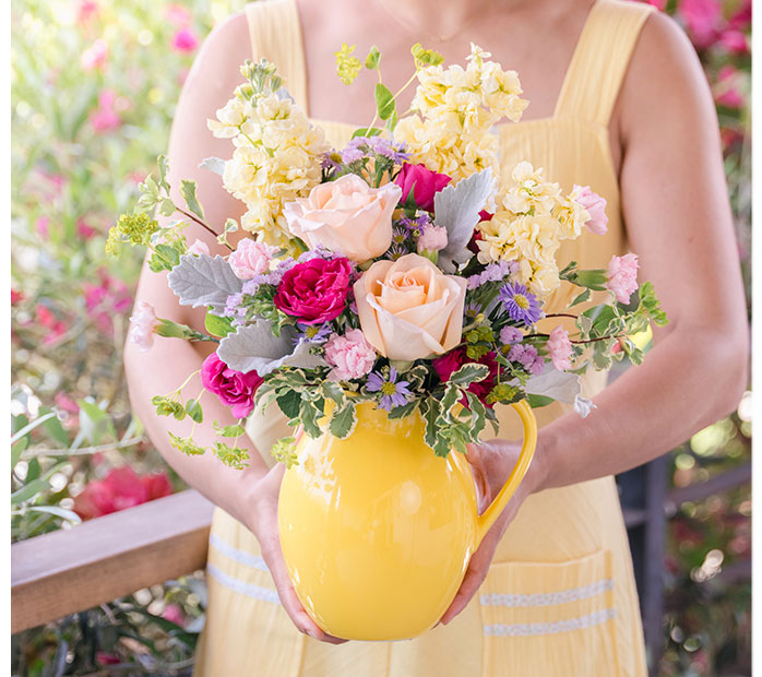 Teleflora's Be Bright Bouquet