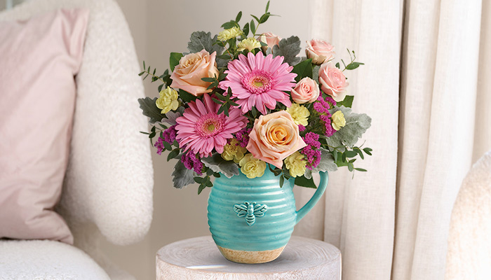 Teleflora's Bee Delighted Bouquet