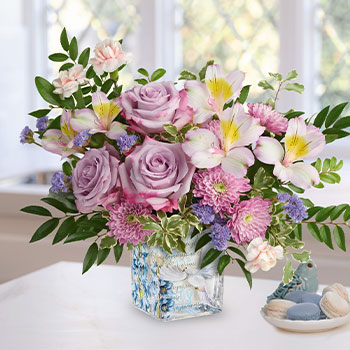 SHOP SPRING<br>BESTSELLERS