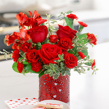 MEET OUR SWEET<br>NEW BOUQUETS