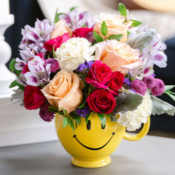 Teleflora's Embrace Happiness Bouquet