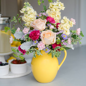 Teleflora's Be Bright Bouquet