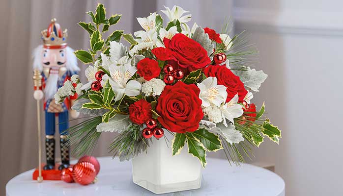 Teleflora's Festive Elegance Bouquet