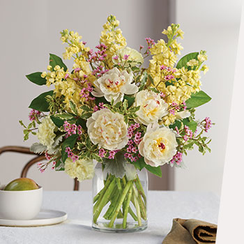 WELCOME SPRING<br>WITH OPEN BLOOMS